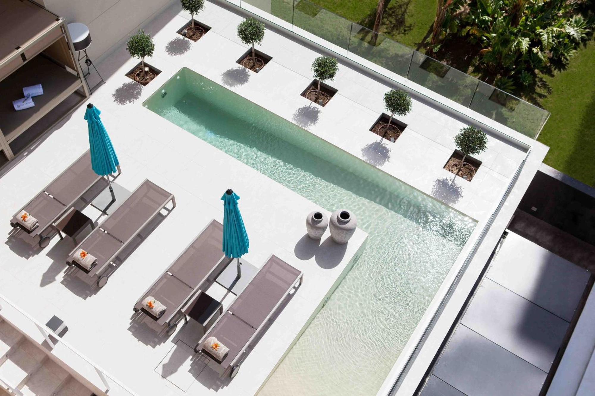 Don Carlos Marbella Ngoại thất bức ảnh 3D rendering of a pool