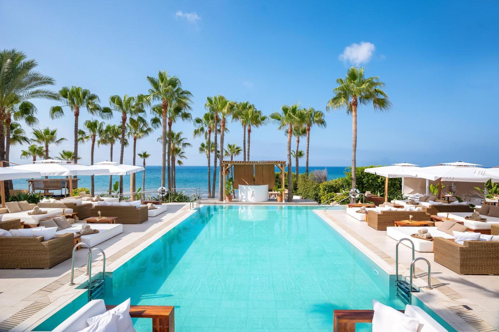 Don Carlos Marbella Ngoại thất bức ảnh The beach club at the 1868 Beach Club