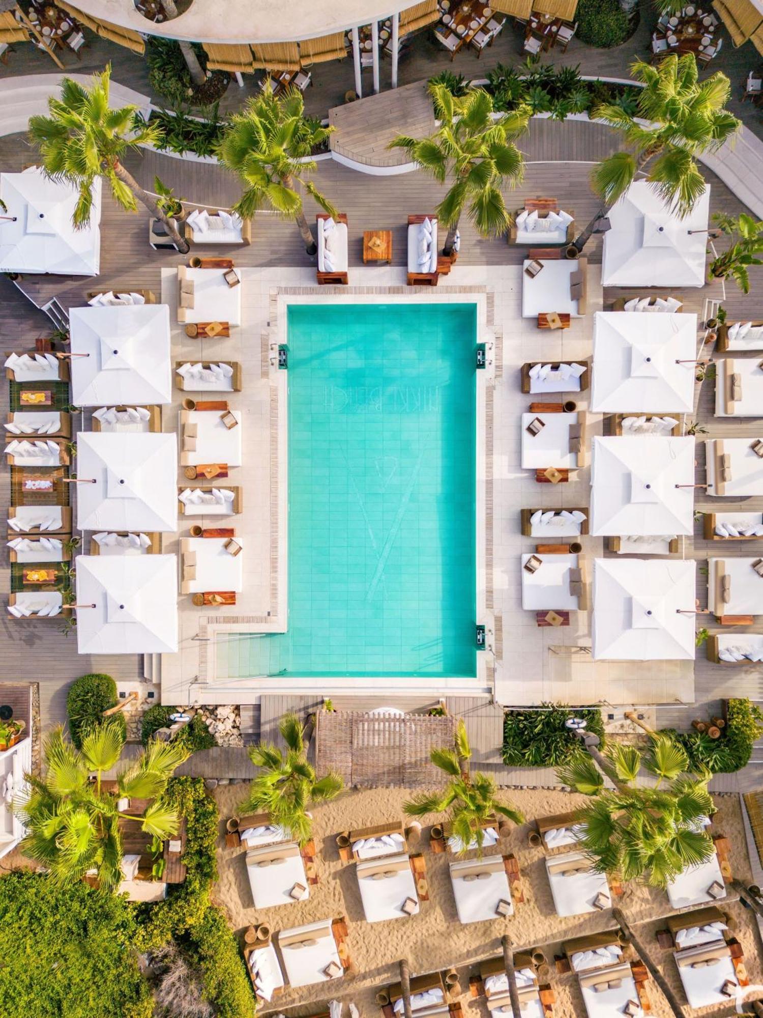 Don Carlos Marbella Ngoại thất bức ảnh Aerial view of the pool at the 1 Hotel South Beach